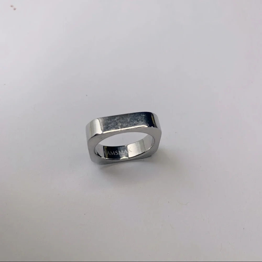KAMSMAK Circle Meet Square RING - Picture 5 of 10